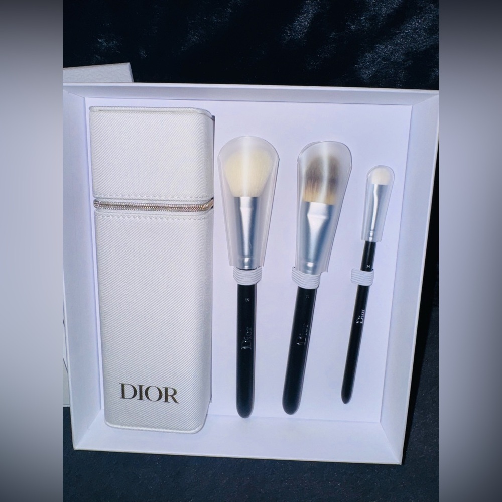Dior Backstage Brush Set With White & Gold Brush Case | New In Box - Picture 2 of 7